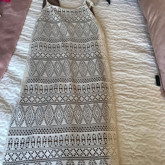 Dress - Picture 2 of 4